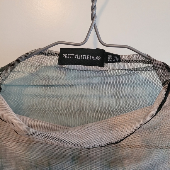 PrettyLittleThing Multi Ombre Mesh High Neck Cut Out Long Sleeve Crop Top - Picture 5 of 5